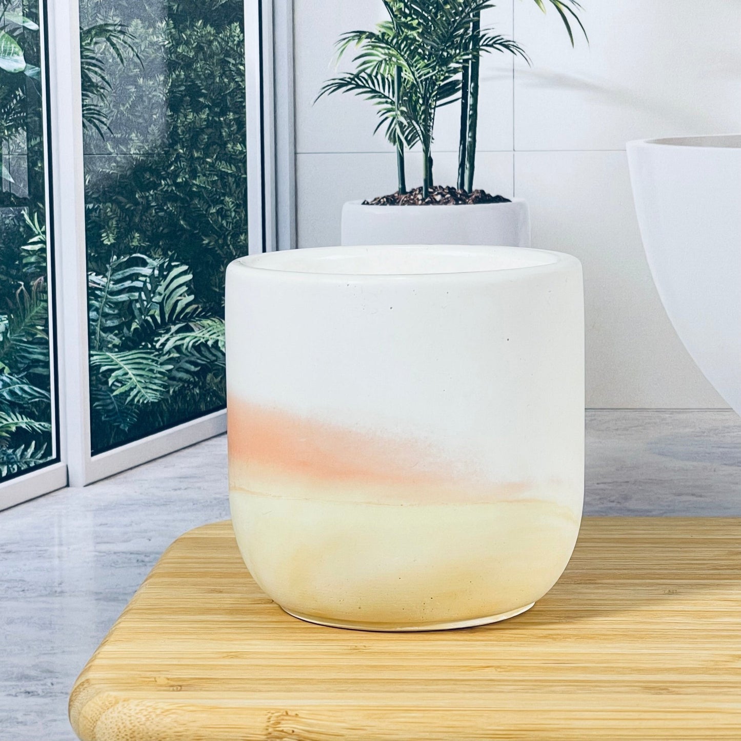 Dancing Berry - Apricot Pot